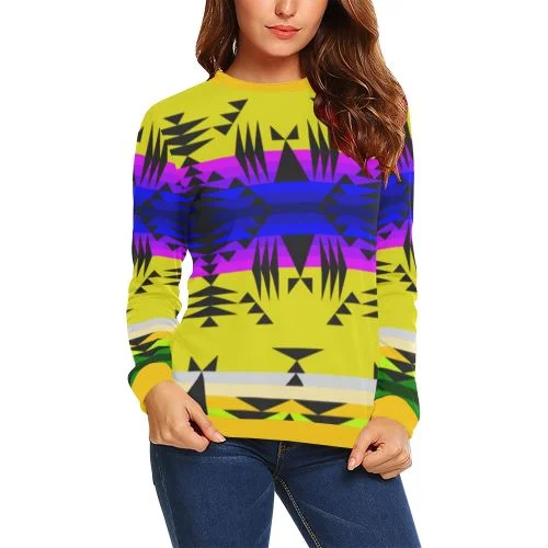 Between the Mountains Greasy Yellow Crewneck Sweatshirt for Women Hoodie with Crew Neck Simple Timeless Between the Mountains Greasy Yellow Crewneck Sweatshirt for Women Hoodie with Crew Neck Simple Timeless