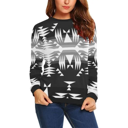 Between the Mountains Black and White Crewneck Sweatshirt for Women Hoodie with Drop Shoulder Relaxed Streetwear Between the Mountains Black and White Crewneck Sweatshirt for Women Hoodie with Drop Shoulder Relaxed Streetwear