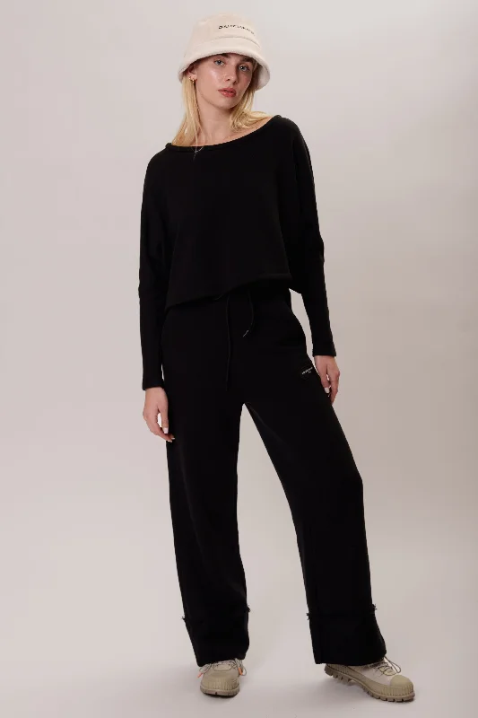 GULIA PANTS BLACK Classic Chino Pants