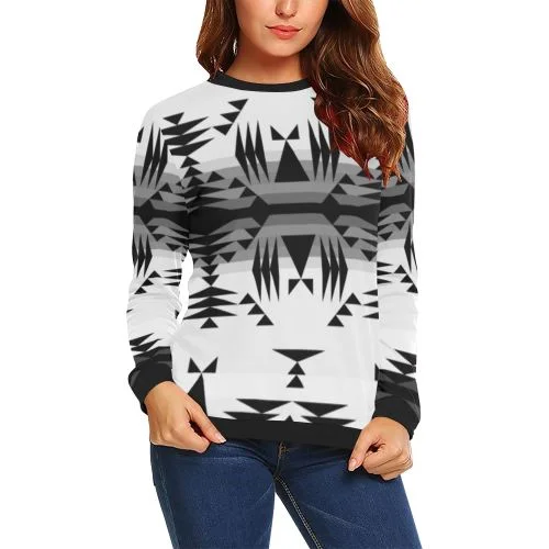Between the Mountains White and Black Crewneck Sweatshirt for Women Hoodie with Oversized Fit Loose Comfortable Between the Mountains White and Black Crewneck Sweatshirt for Women Hoodie with Oversized Fit Loose Comfortable