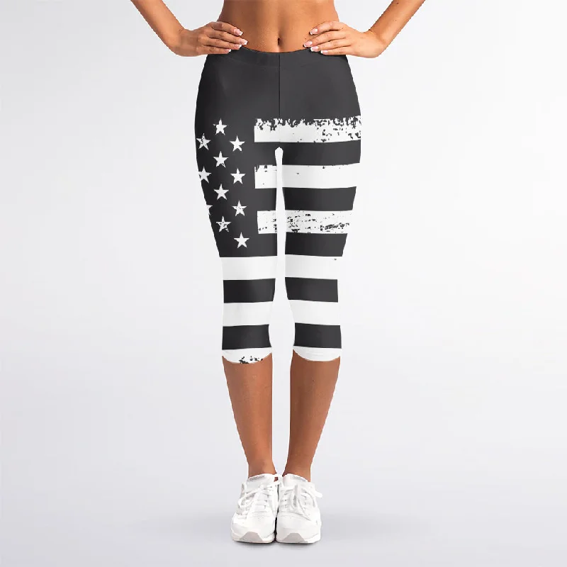 Grey And White American Flag Print Women's Capri Leggings Stylish Sporty Performance Leggings