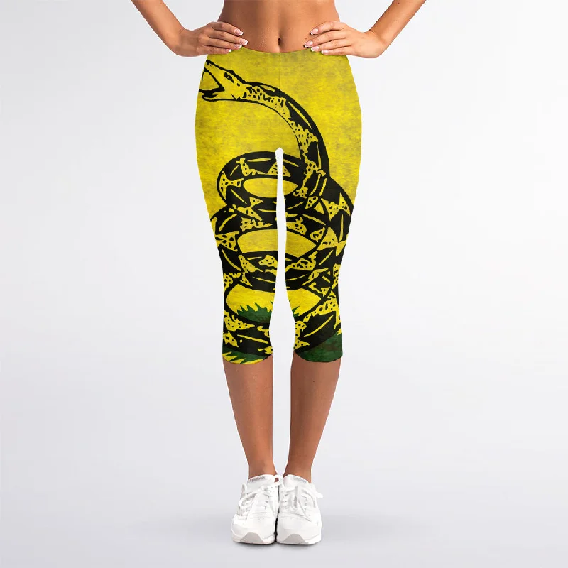 Grunge Gadsden Flag Print Women's Capri Leggings Cozy Ribbed Leggings