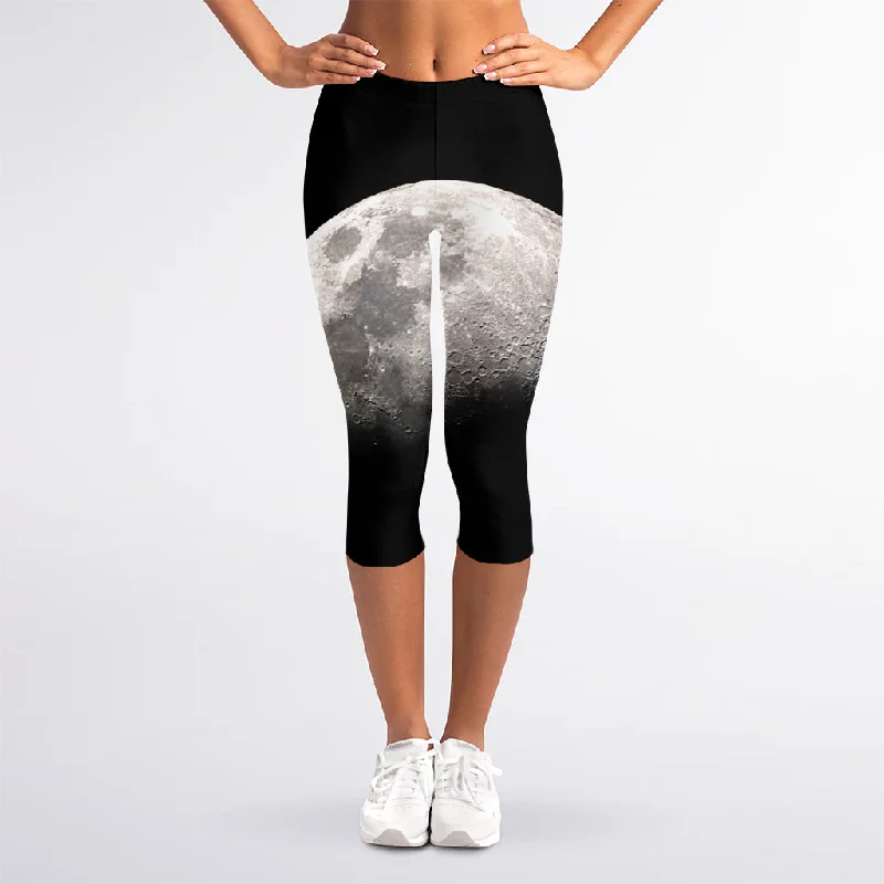 Half Moon Print Women's Capri Leggings Elegant Black Leggings