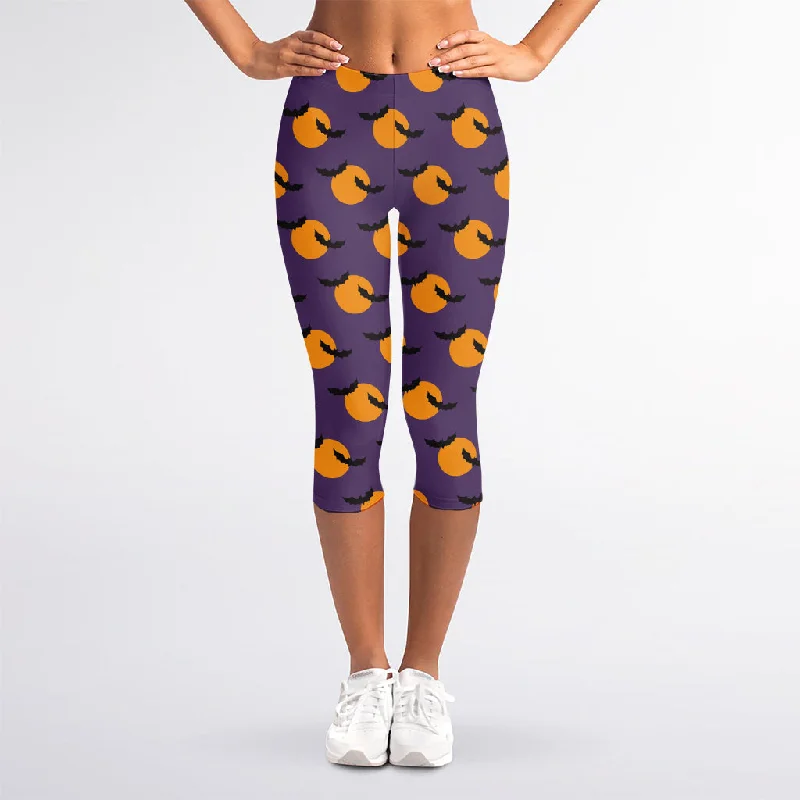 Halloween Bat And Moon Pattern Print Women's Capri Leggings Fashionable Minimal Active Leggings