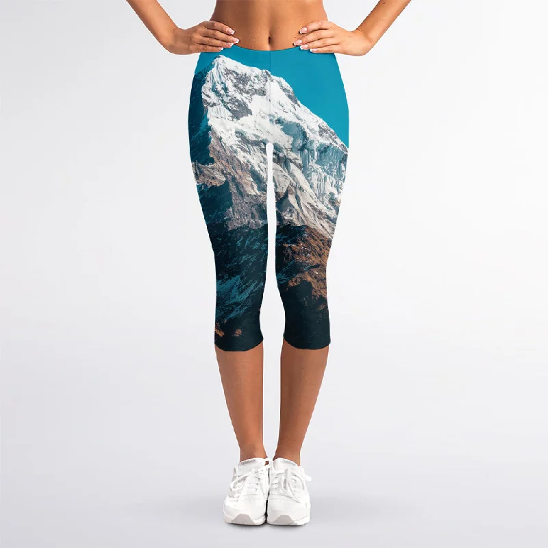 Himalaya Mountain Print Women's Capri Leggings Stylish Pockets Active Leggings