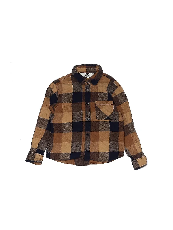 Long Sleeve Button Down Shirt Front Pockets Side Pockets Patch Pockets