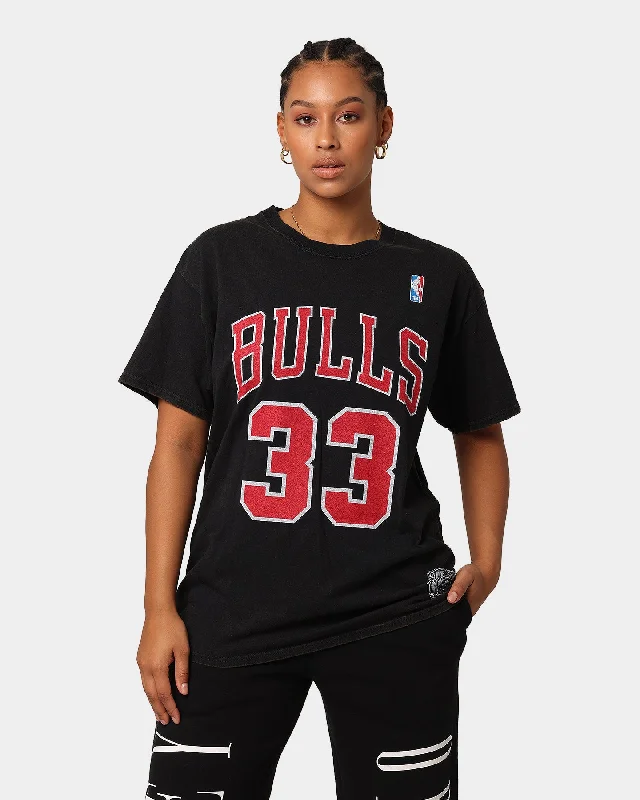 Mitchell & Ness Chicago Bulls Pippen N&N Short Sleeve T-Shirt Black Terry Blend Velvet Blend Canvas Blend Mitchell & Ness Chicago Bulls Pippen N&N Short Sleeve T-Shirt Black Terry Blend Velvet Blend Canvas Blend