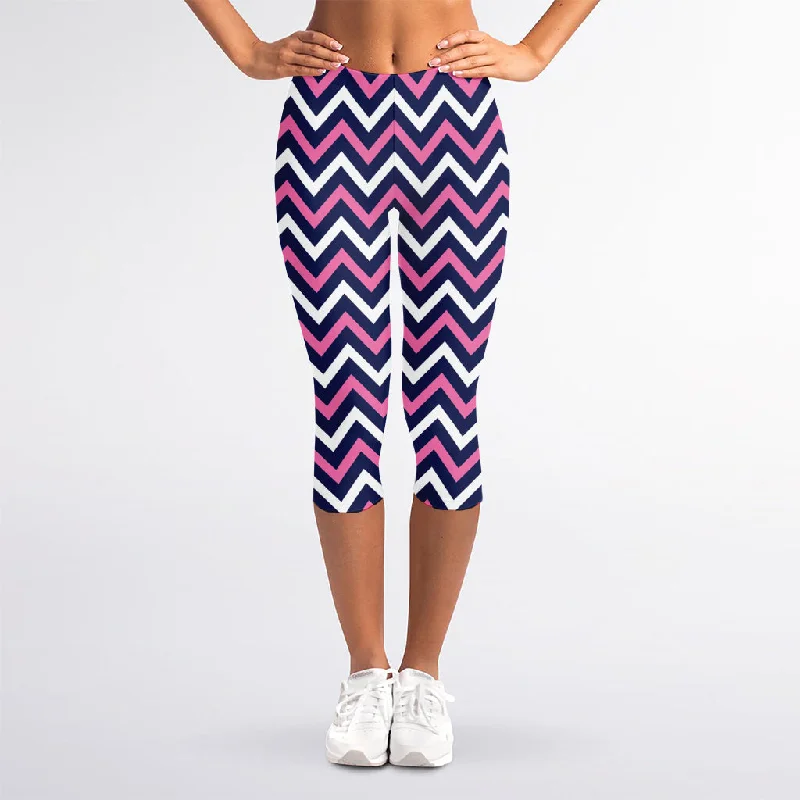 Navy Pink And White Chevron Print Women's Capri Leggings Trendy Sweat-Wicking Workout Leggings Navy Pink And White Chevron Print Women's Capri Leggings Trendy Sweat-Wicking Workout Leggings
