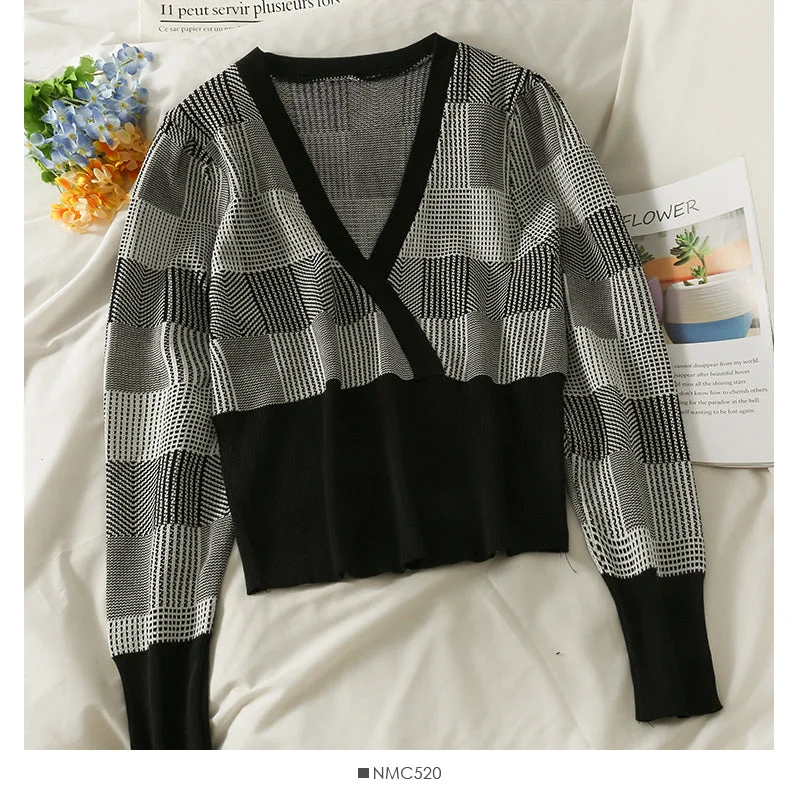 New contrast Plaid versatile long sleeve T-shirt 1919 Notch Collar Peter Pan Collar Cowl Neck New contrast Plaid versatile long sleeve T-shirt 1919 Notch Collar Peter Pan Collar Cowl Neck