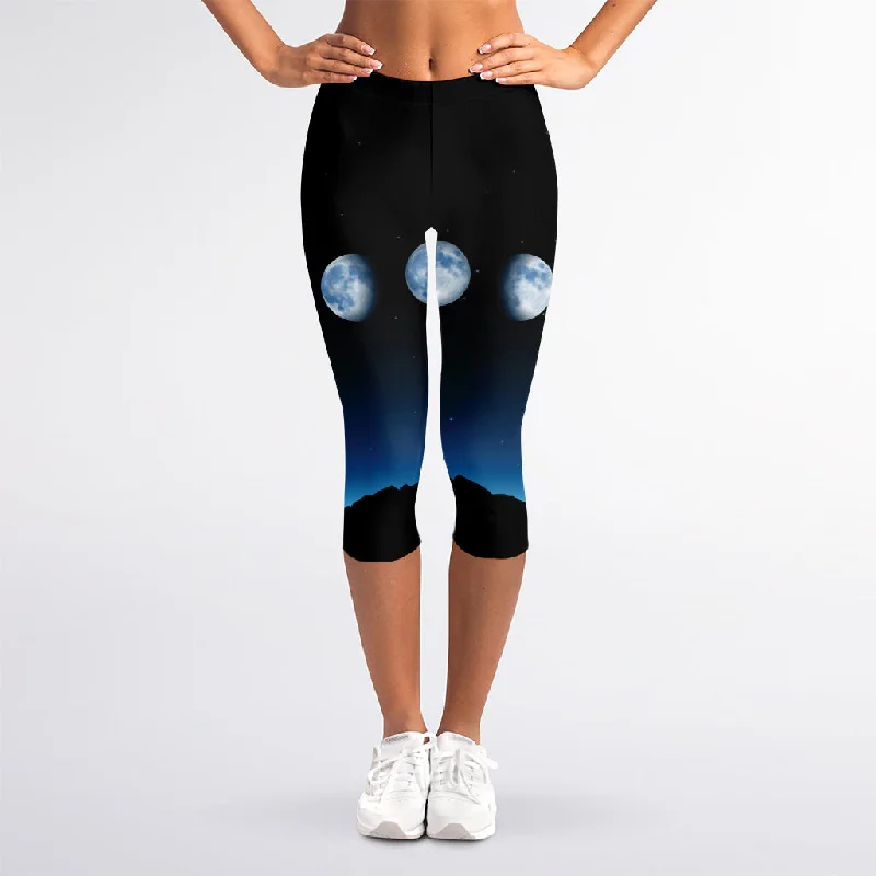 Night Sky And Moon Phase Print Women's Capri Leggings Comfortable Printed Workout Leggings Night Sky And Moon Phase Print Women's Capri Leggings Comfortable Printed Workout Leggings