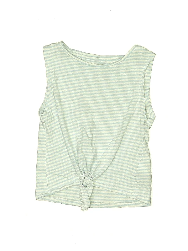 Sleeveless T Shirt Front Pockets Side Pockets Patch Pockets
